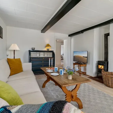 Дом отдыха Santuzza - 100m From The Sea By Interhome *